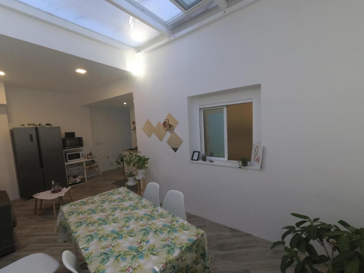 Room With Private Bathroom - Vivienda Vacacional Out Of Blue 산타크루즈데라팔마 외부 사진