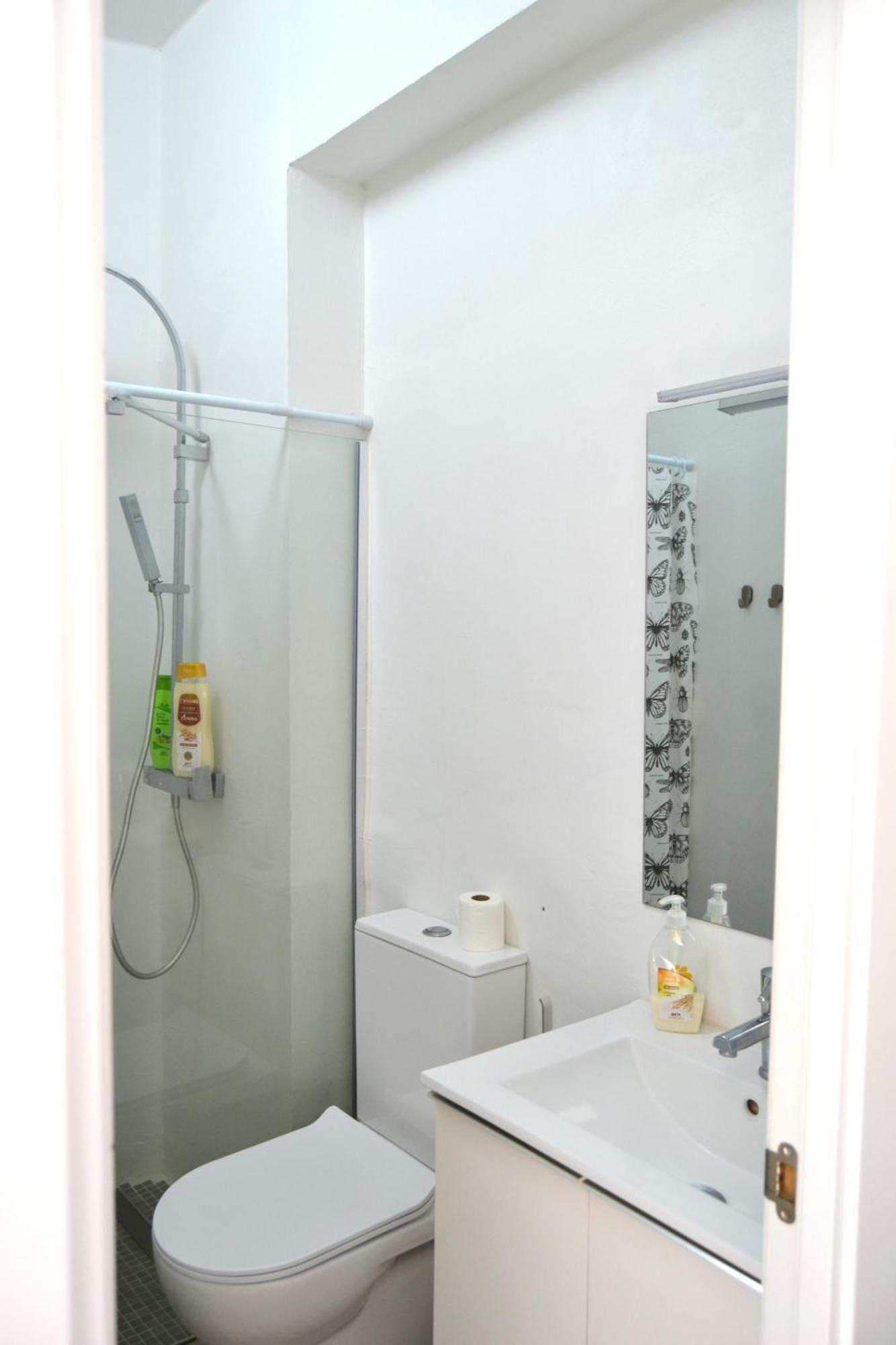 Room With Private Bathroom - Vivienda Vacacional Out Of Blue 산타크루즈데라팔마 외부 사진